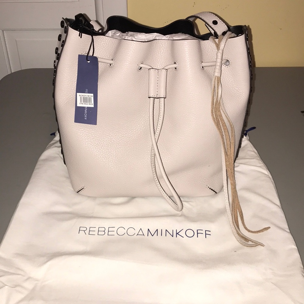 NWT  Rebecca Minkoff Bucket Leather Bag